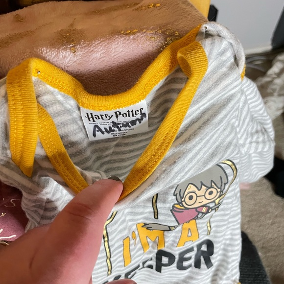 Harry Potter baby onesies size 3-6 months - Picture 7 of 14